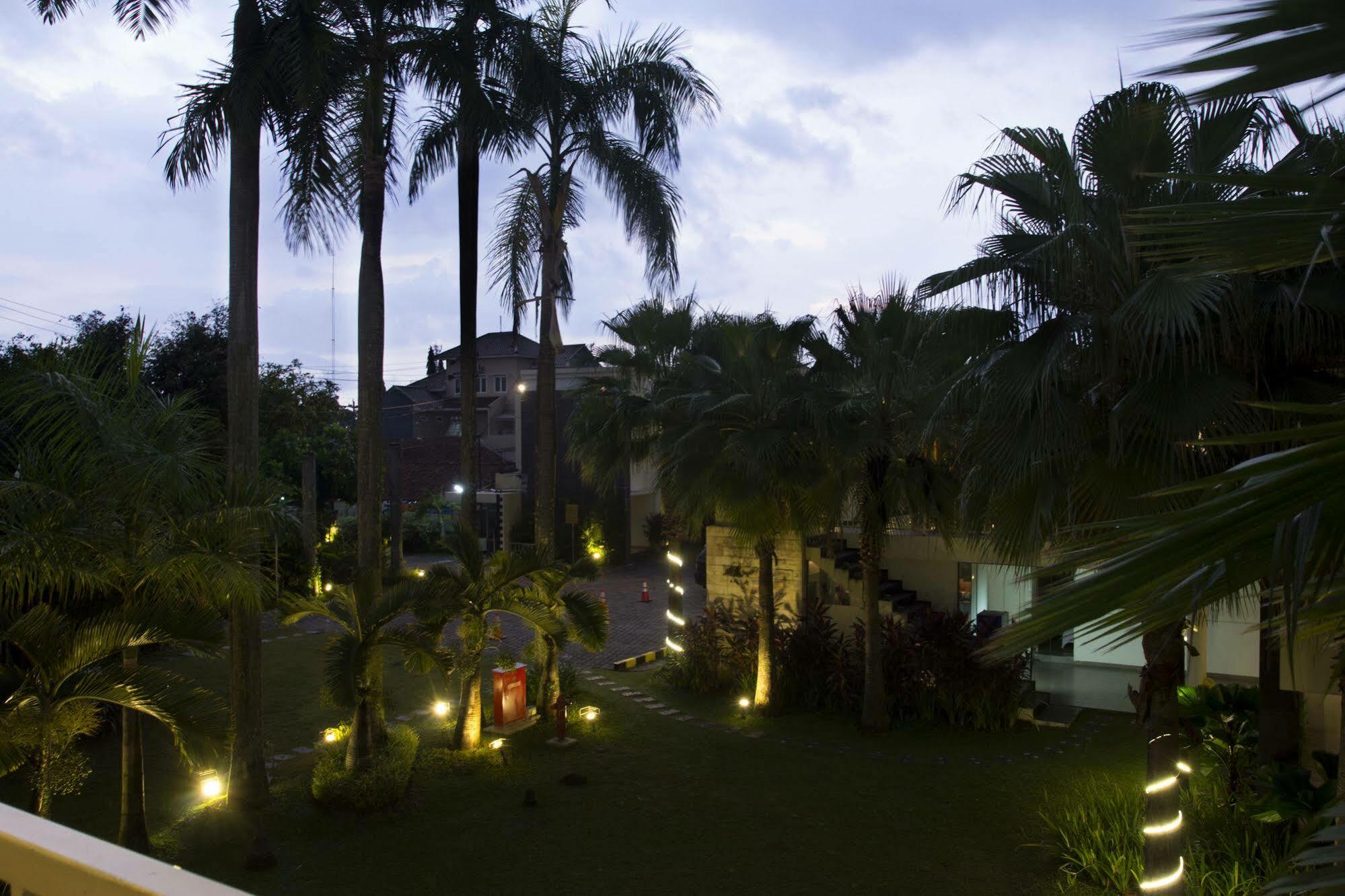 Gowongan Inn Yogyakarta Exterior foto